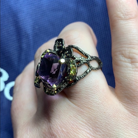 10 Carat Amethyst Gothic Style Ring - Picture 5 of 6